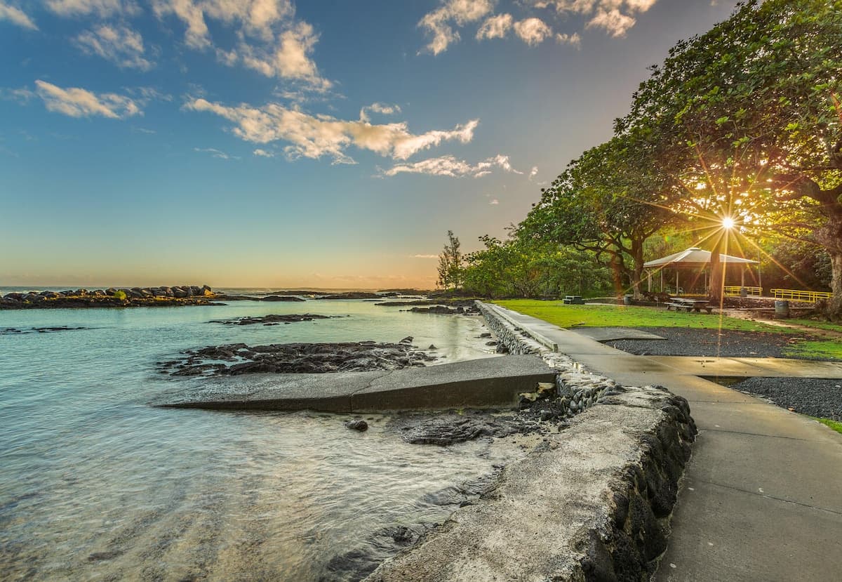 Home in Hilo · ★4.56 · 3 bedrooms · 6 beds · 1.5 private baths - Photo 2