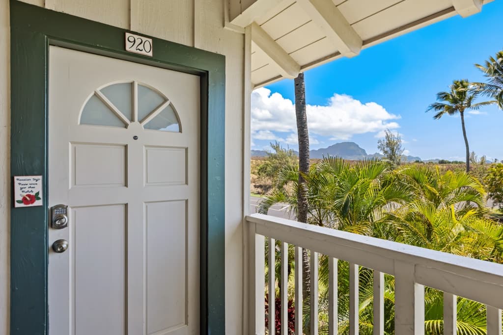 Luxury Condo In Poipu Beach - Photo 1