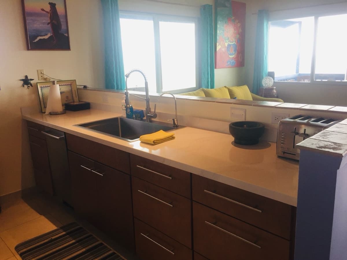 Home in Island of Hawai'i · ★4.94 · 2 bedrooms · 2 beds · 1 bath - Photo 2
