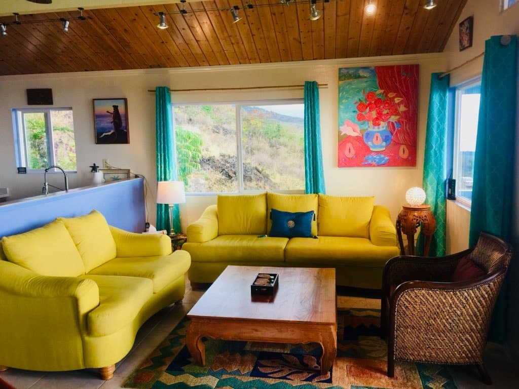 Home in Island of Hawai'i · ★4.94 · 2 bedrooms · 2 beds · 1 bath - Photo 1