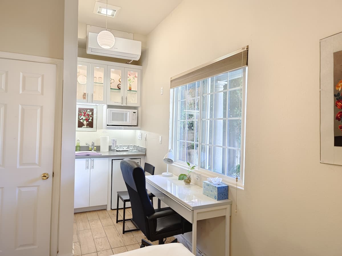 Private Mini Studio Near Cal Train & Tech Hubs - Photo 1
