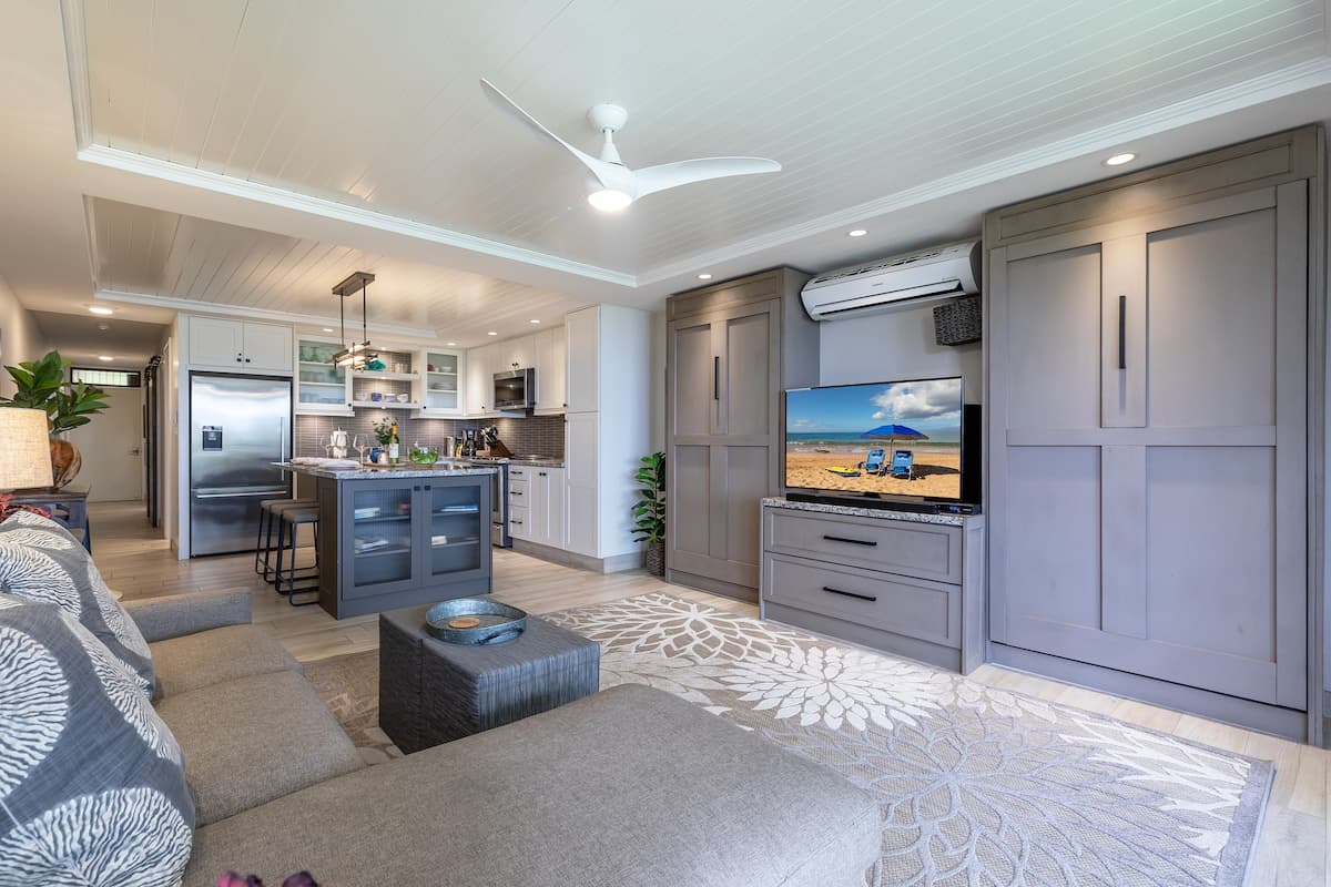Condo in Kihei · ★4.92 · 1 bedroom · 3 beds · 2 private baths - Photo 1