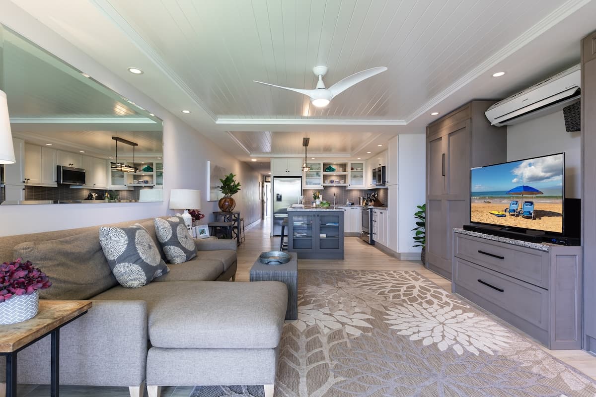 Condo in Kihei · ★4.92 · 1 bedroom · 3 beds · 2 private baths - Photo 4