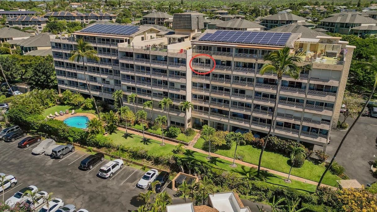 Condo in Kihei · ★4.97 · 1 bedroom · 2 beds · 1 bath - Photo 5