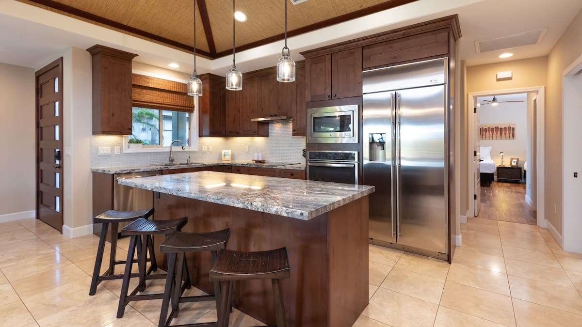 Home in Waimea · ★4.93 · 3 bedrooms · 6 beds · 2.5 private baths - Photo 4