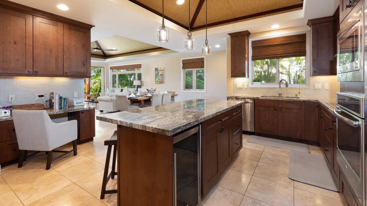 Home in Waimea · ★4.93 · 3 bedrooms · 6 beds · 2.5 private baths - Photo 5
