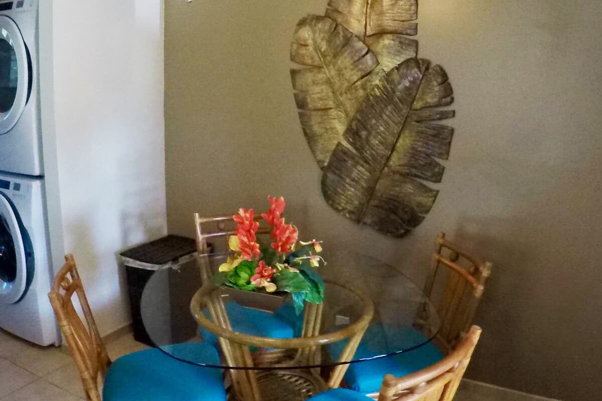 Townhouse in Kailua-Kona · ★4.89 · 2 bedrooms · 3 beds · 2 private baths - Photo 5