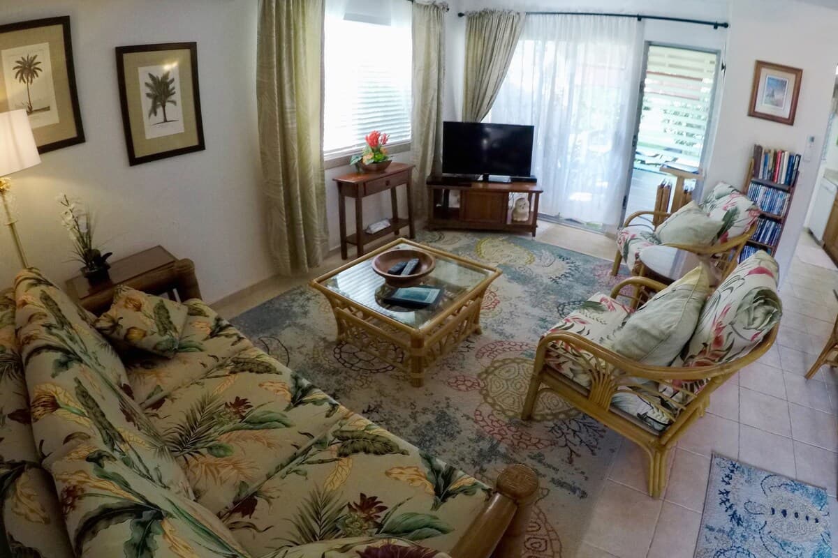 Townhouse in Kailua-Kona · ★4.89 · 2 bedrooms · 3 beds · 2 private baths - Photo 2