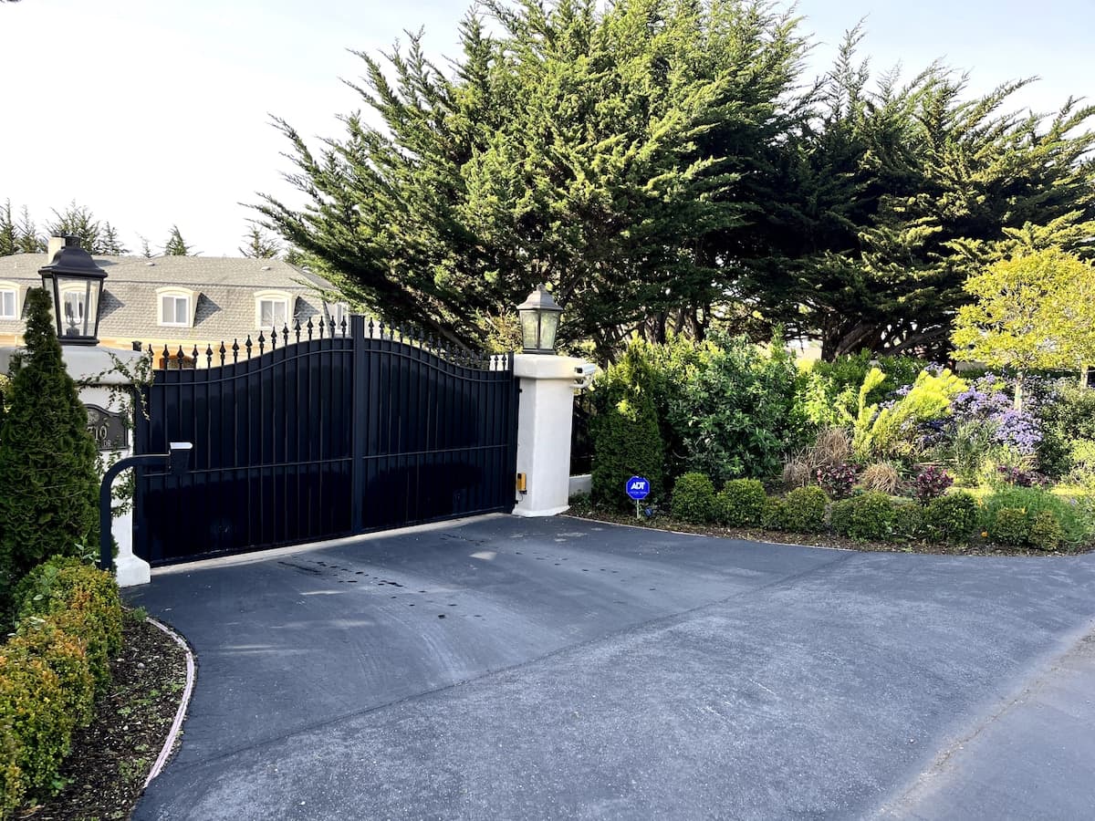 Private Carmel Estate with Resort-Style Yard - Photo 4