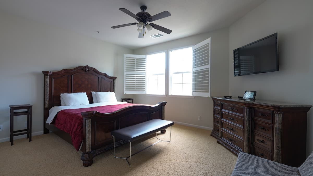 30-Min Ferry to SF, Quiet Marina Townhouse - Photo 4