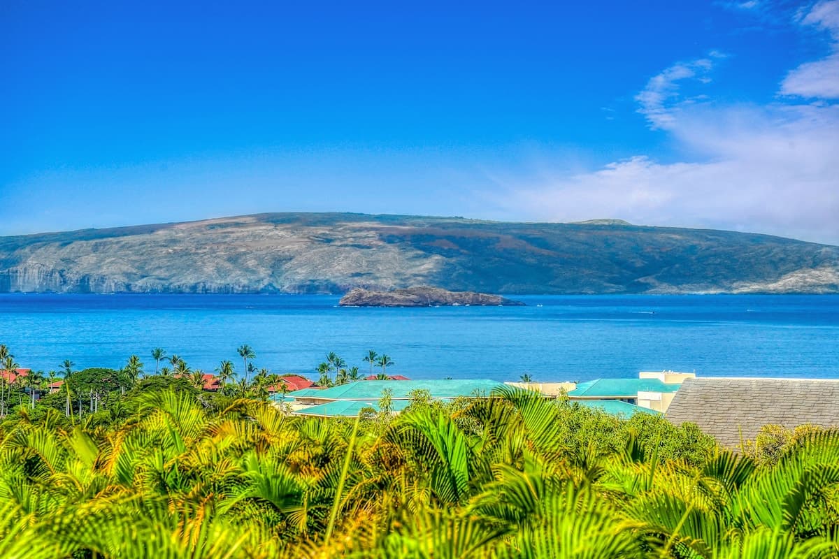 Condo in Wailea · ★5.0 · 1 bedroom · 1 bed · 2 baths - Photo 1