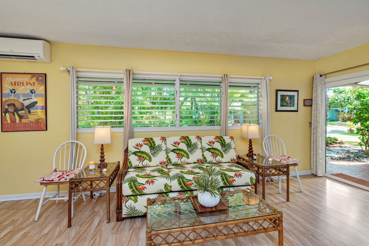 Kailua Pineapple Studio. Walk to Beach! PERMITTED - Photo 3