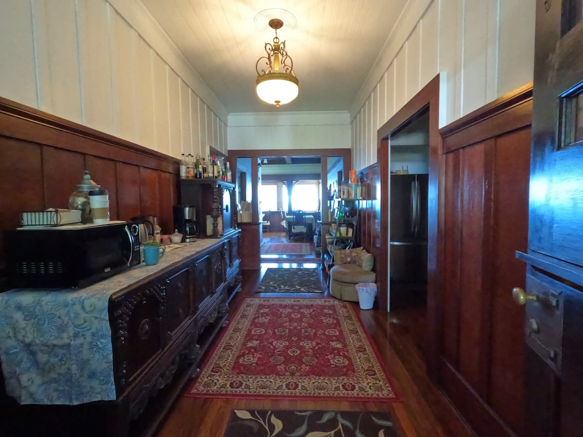 Hilo Bay Oceanfront B&B (Room #3) King Bay View - Photo 2