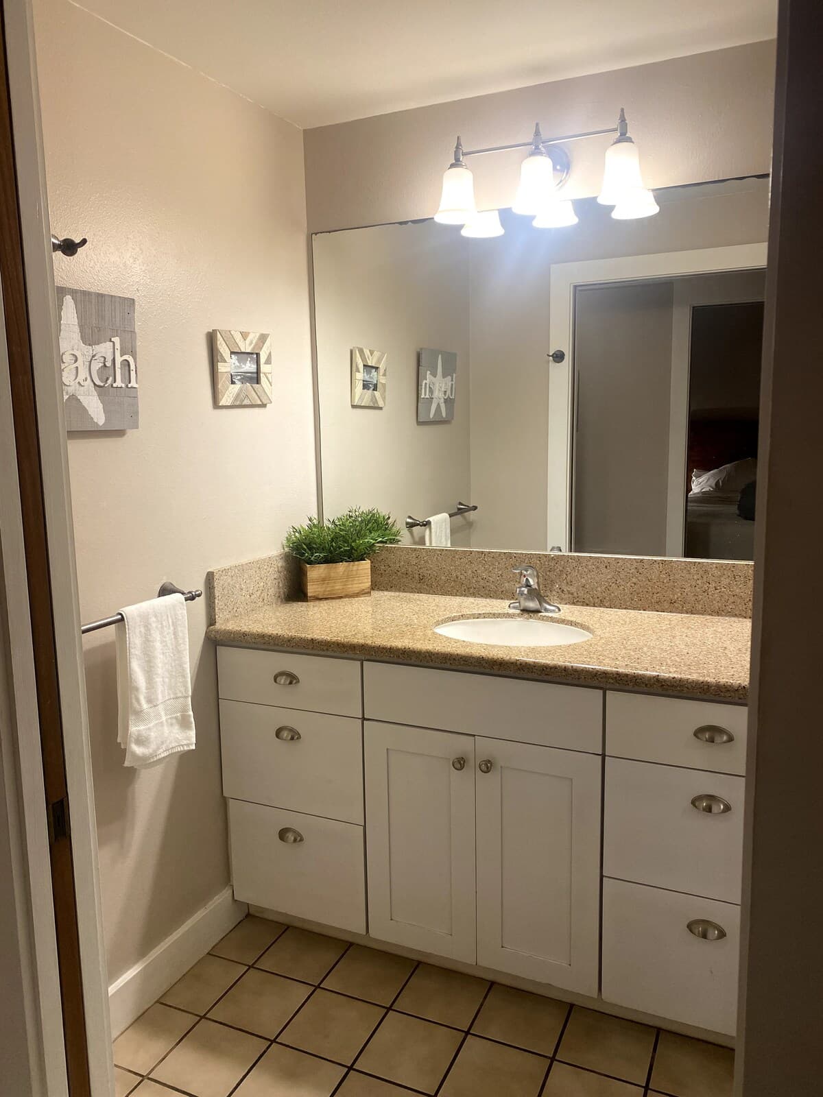 Condo in Koloa · ★4.85 · 1 bedroom · 2 beds · 1 private bath - Photo 3
