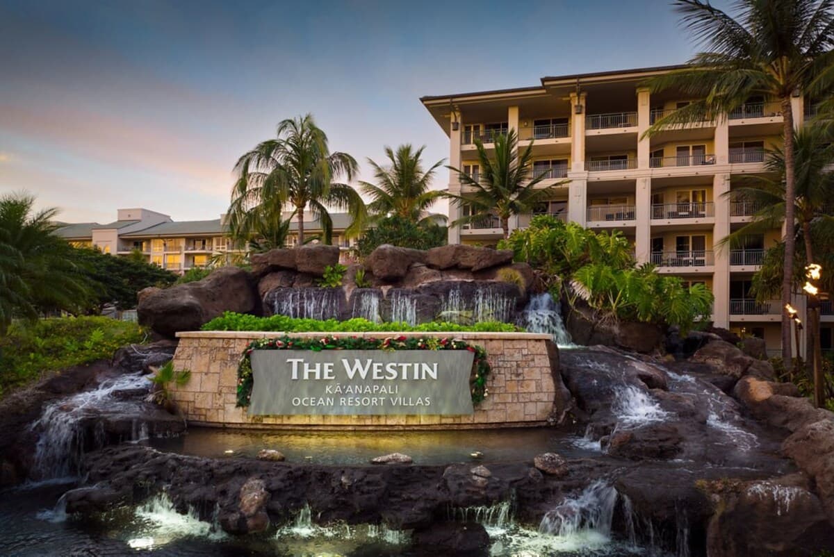 Condo in Lahaina · ★5.0 · 1 bedroom · 2 beds · 1 bath - Photo 1