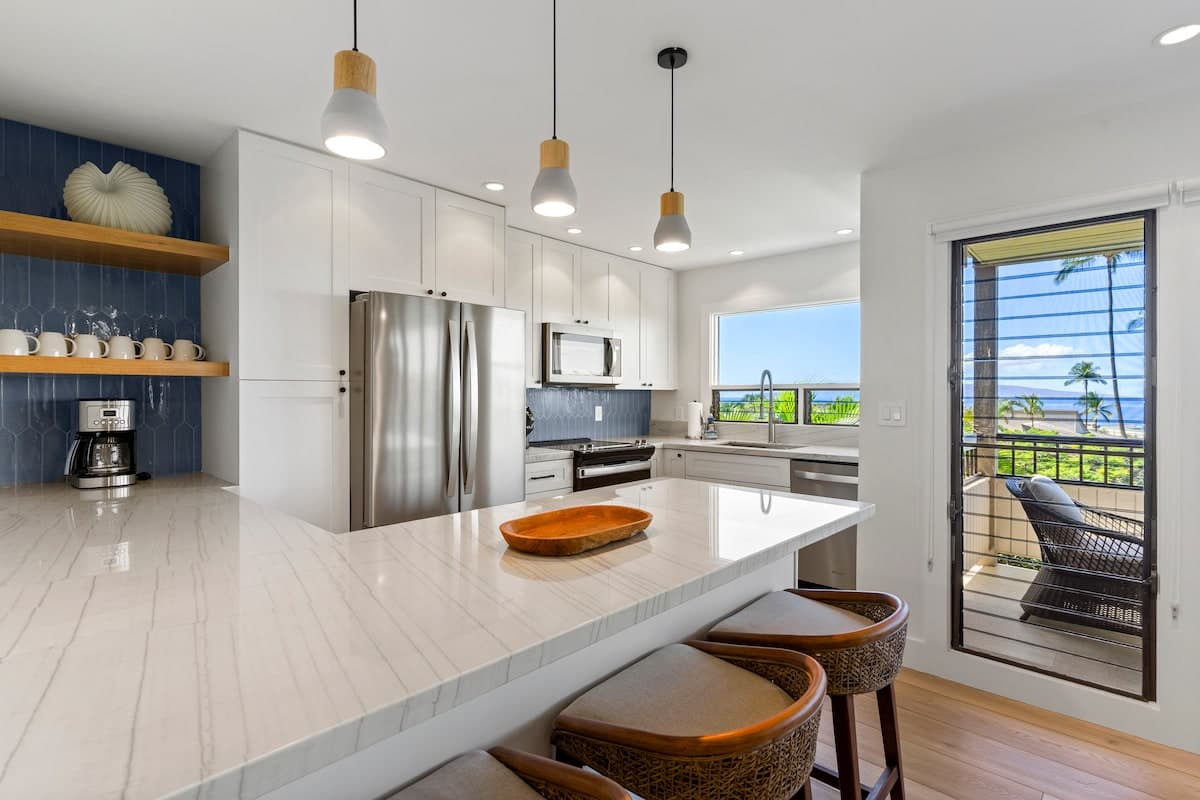 Condo in Wailea · ★4.94 · 2 bedrooms · 3 beds · 2 baths - Photo 3