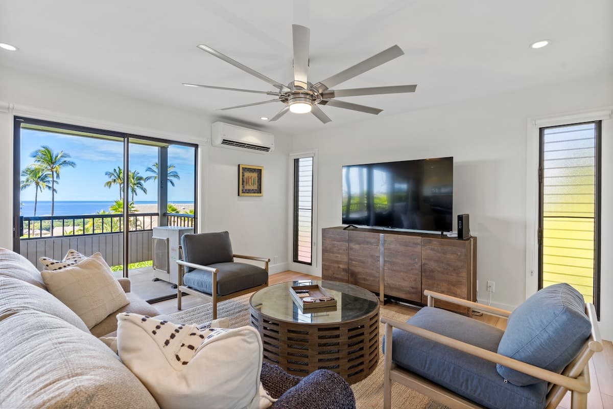 Condo in Wailea · ★4.94 · 2 bedrooms · 3 beds · 2 baths - Photo 5