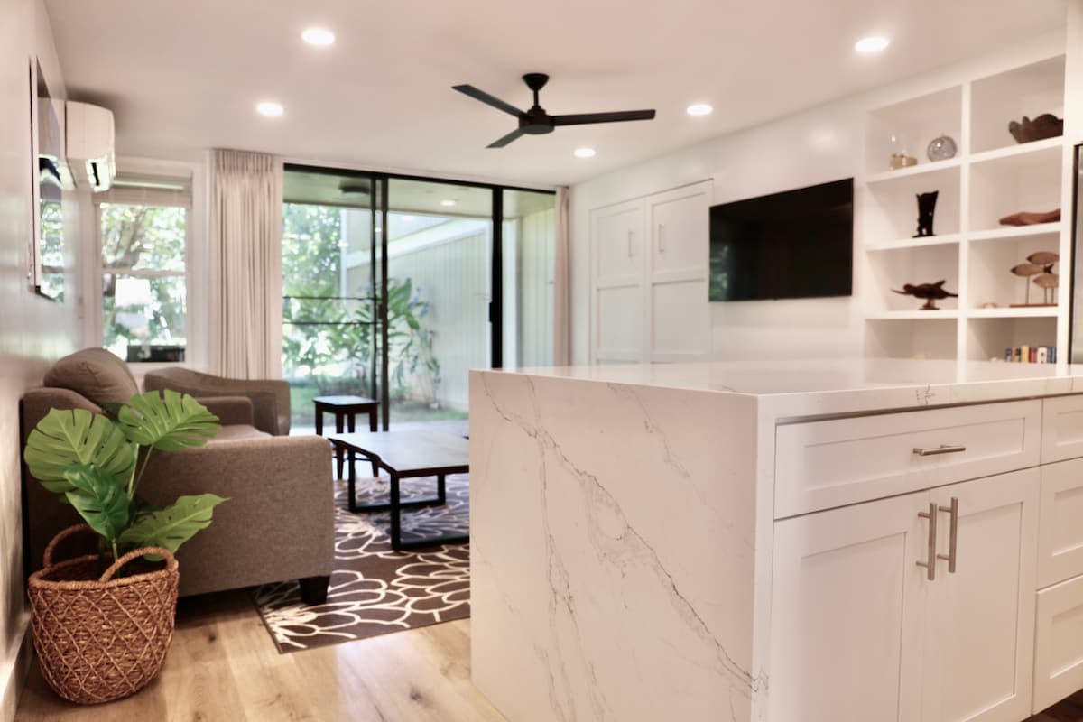 Condo in Kahuku · ★4.85 · 1 bedroom · 2 beds · 1 private bath - Photo 2