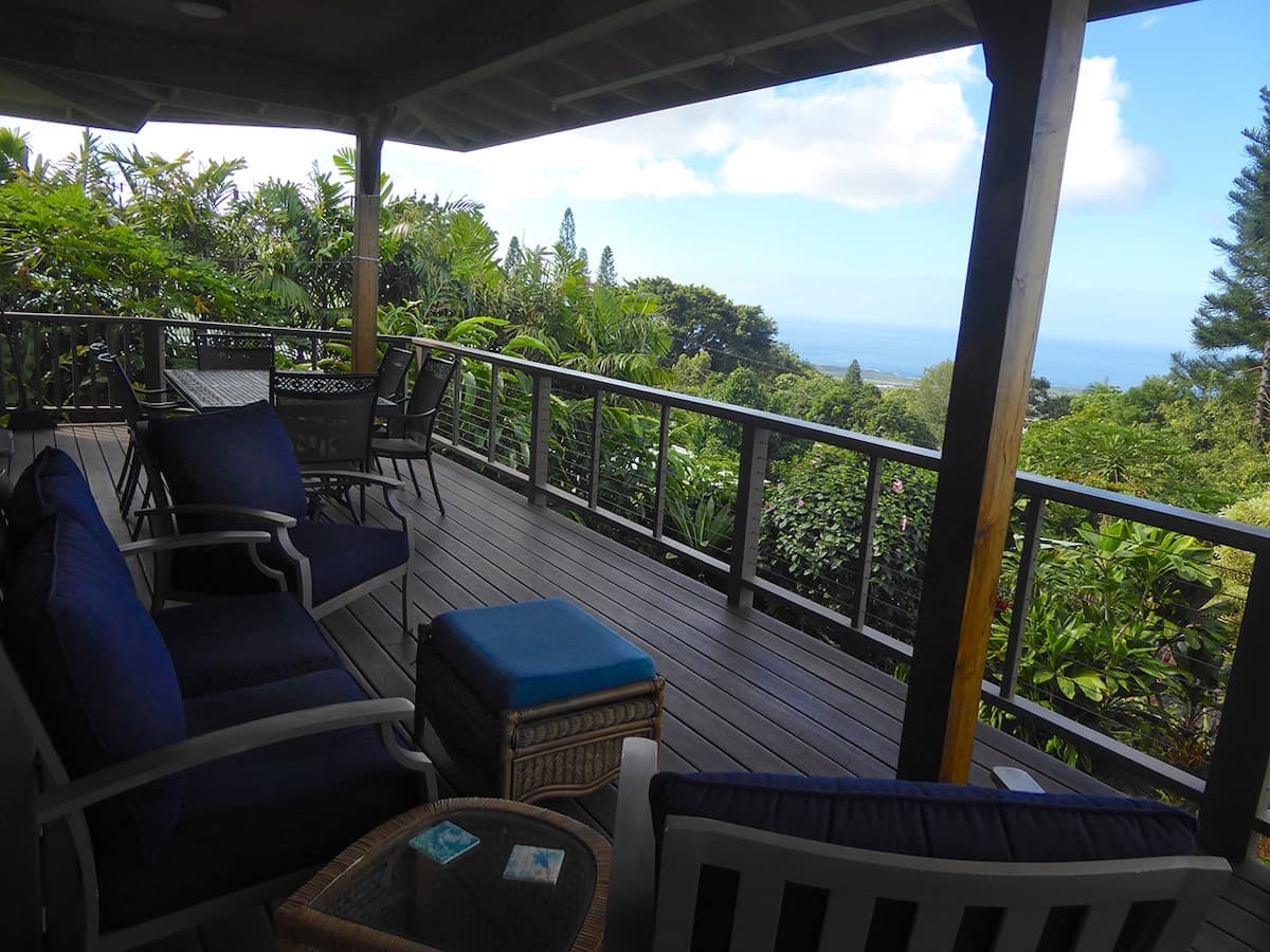 Home in Kailua-Kona · ★4.92 · 2 bedrooms · 3 beds · 1.5 private baths - Photo 2