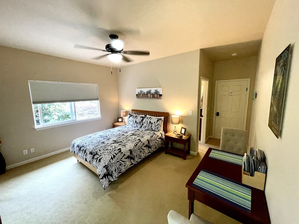 Beautiful Garden Guest Suite - Photo 4