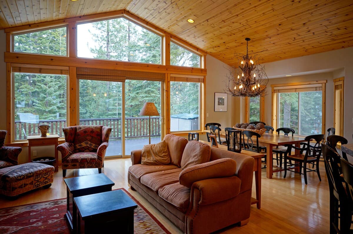 Tahoe Forest Retreat, Bamboo Floors & Views - Photo 3