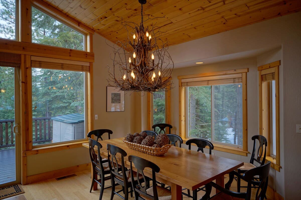 Tahoe Forest Retreat, Bamboo Floors & Views - Photo 4