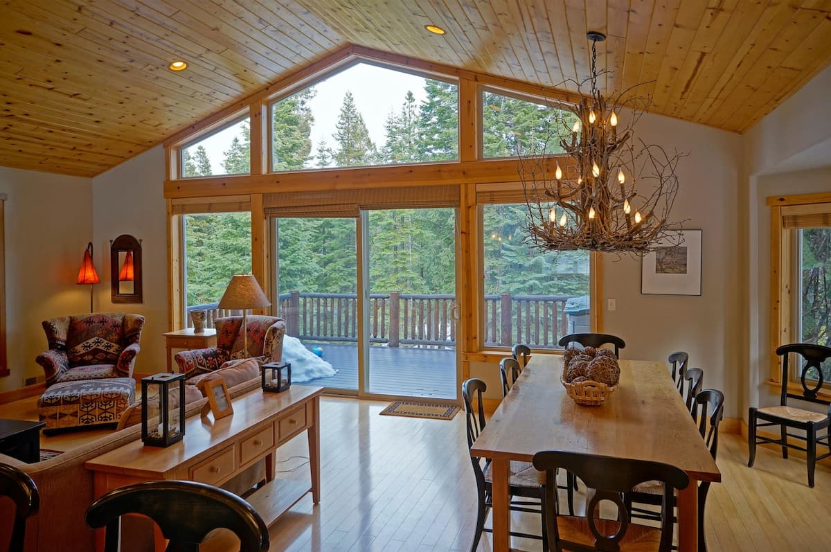 Tahoe Forest Retreat, Bamboo Floors & Views - Photo 5