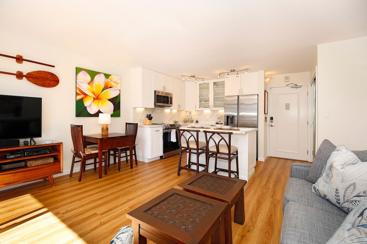 Condo in Honolulu · ★4.63 · 1 bedroom · 2 beds · 1 private bath - Photo 3