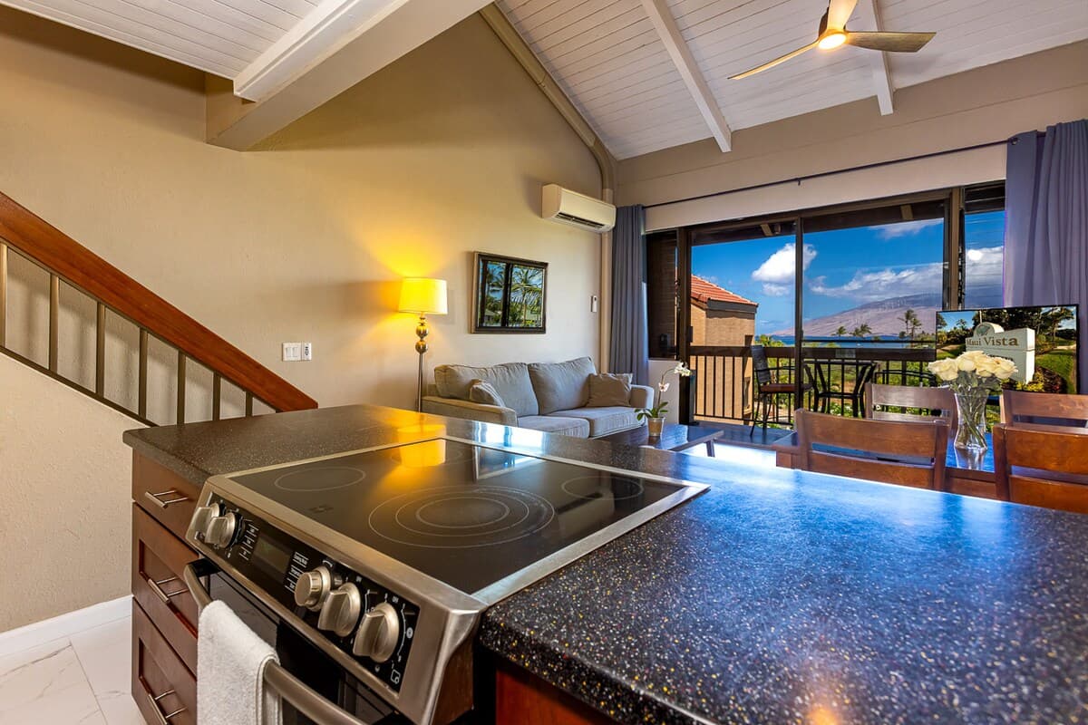 Ocean View, 1 minute walk to the beach 2BR/2BA - Photo 4