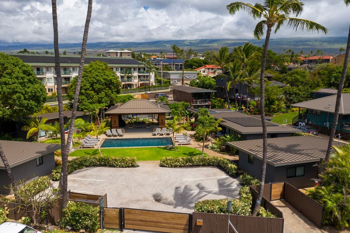Walk to Cove Beach Park from a Refined Villa - Photo 3