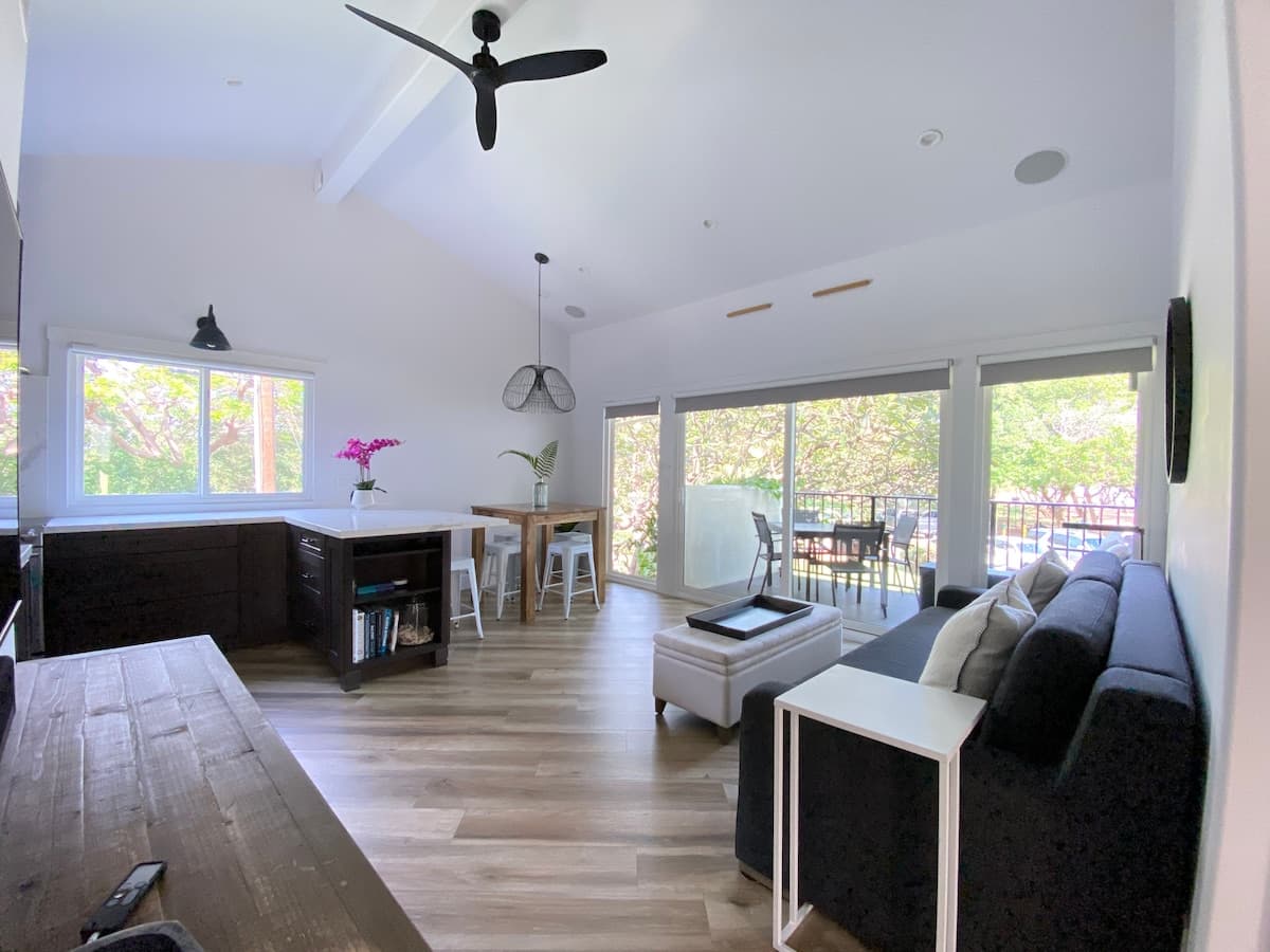 Condo in Wailuku · ★4.93 · 2 bedrooms · 3 beds · 2 private baths - Photo 3