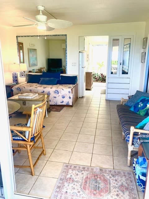 Condo in Hauula · ★4.77 · 1 bedroom · 3 beds · 1 private bath - Photo 2