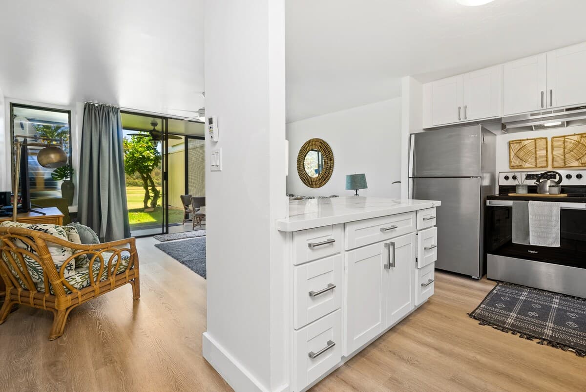 Condo in Kahuku · ★4.82 · 1 bedroom · 2 beds · 2 private baths - Photo 5