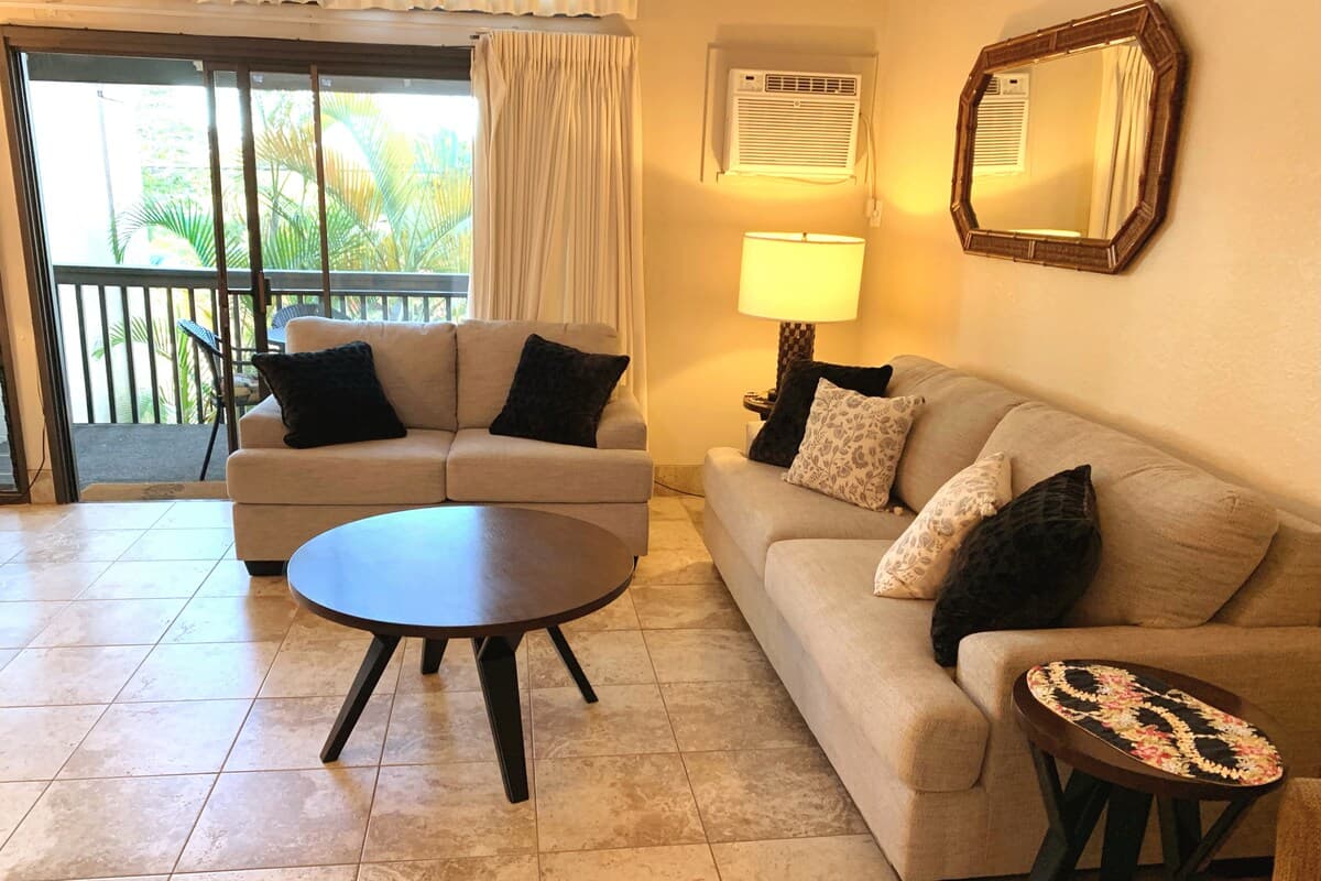 Condo in Kihei · ★4.61 · 2 bedrooms · 4 beds · 2 private baths - Photo 2