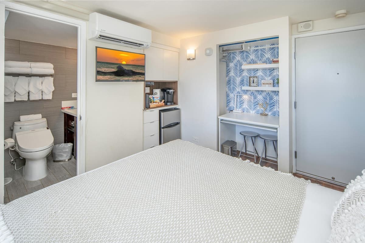 Ocean View Studio in Waikiki - Photo 2