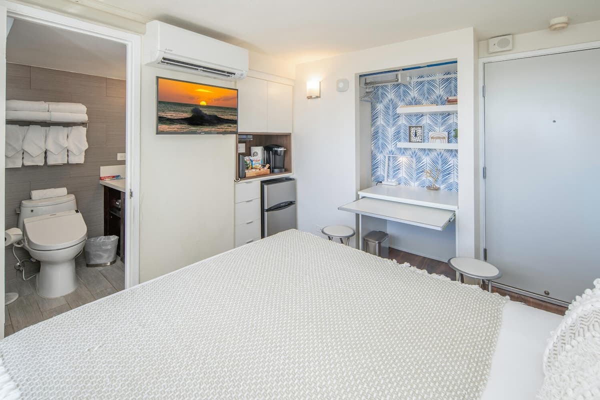 Ocean View Studio in Waikiki - Photo 3