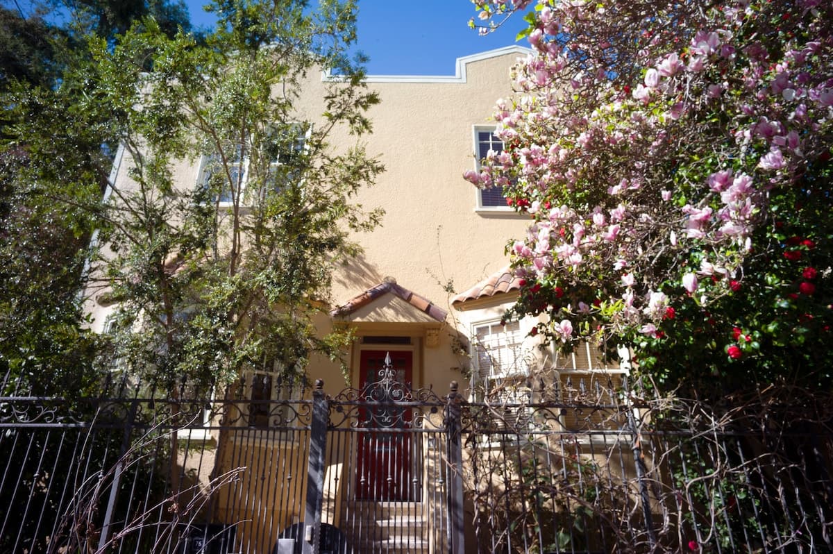 Mission Dolores Oasis Hot Tub & Parking - Photo 1