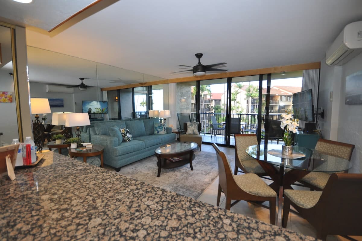 Condo in Lahaina · ★4.97 · 1 bedroom · 1 bed · 1 bath - Photo 1