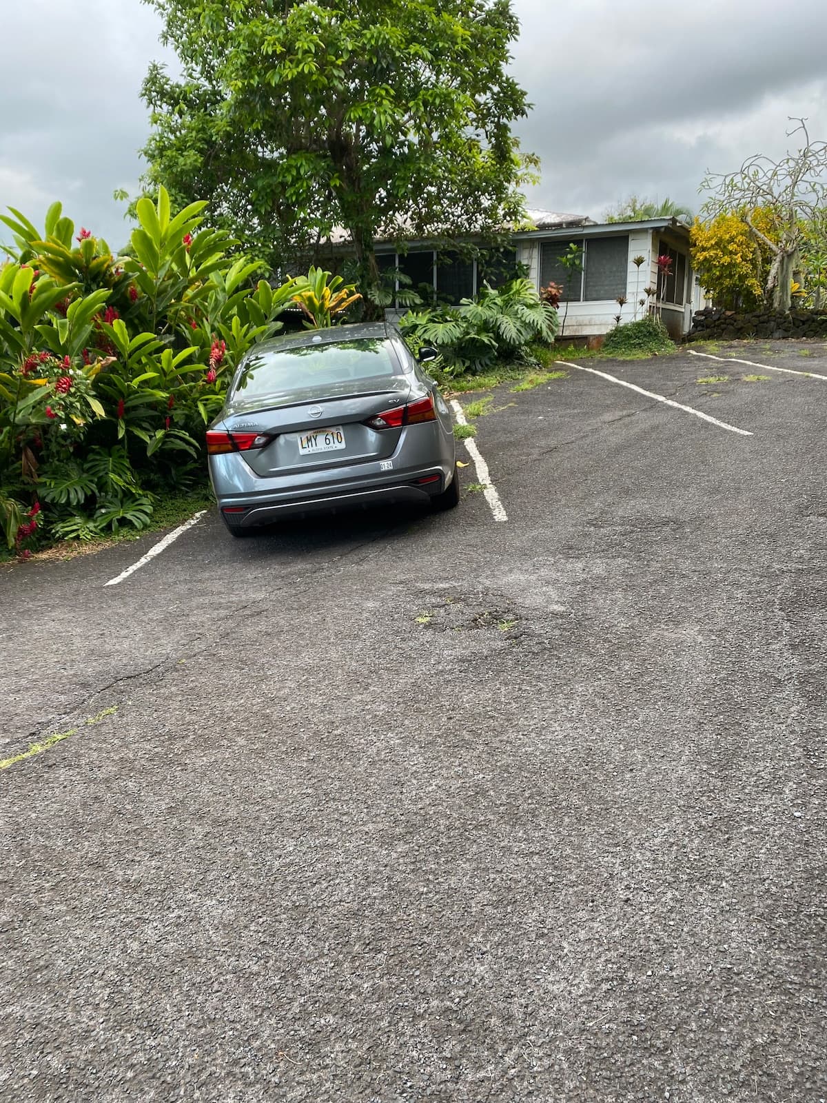 Home in Hana · ★4.69 · 3 bedrooms · 6 beds · 3 baths - Photo 2