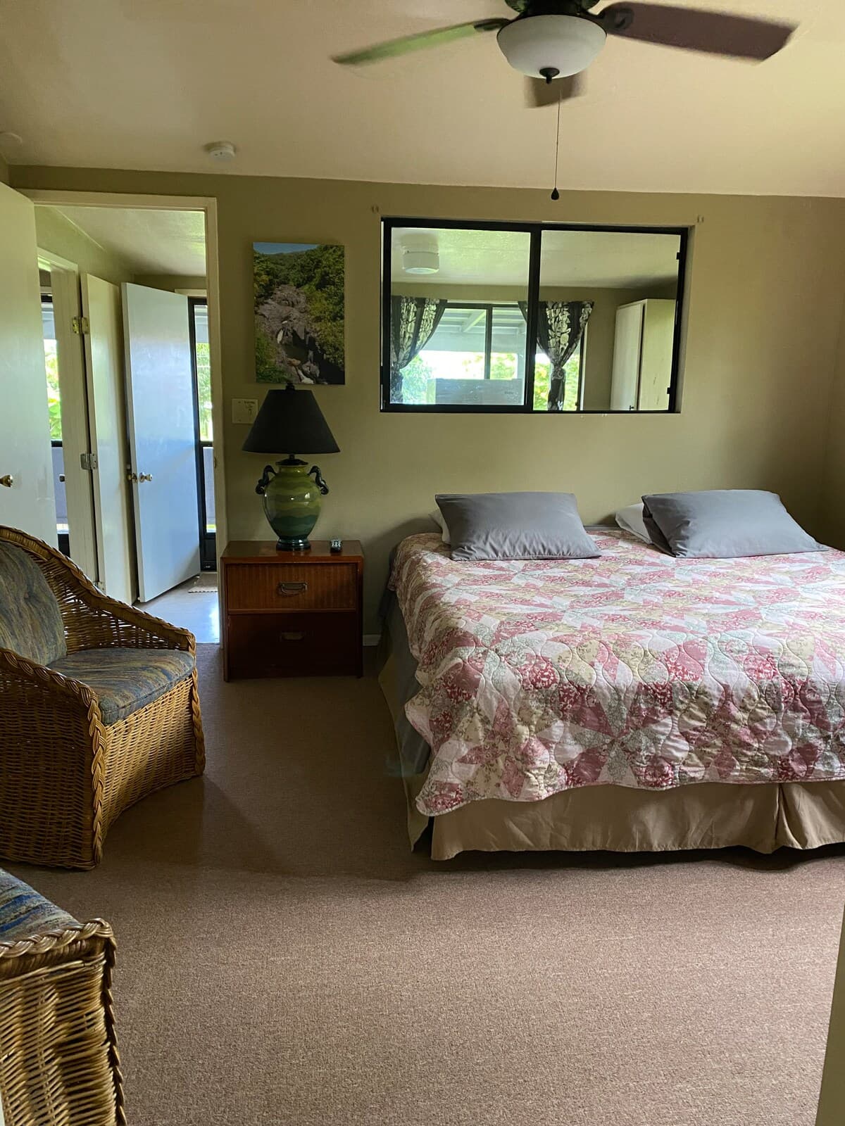 Home in Hana · ★4.69 · 3 bedrooms · 6 beds · 3 baths - Photo 4
