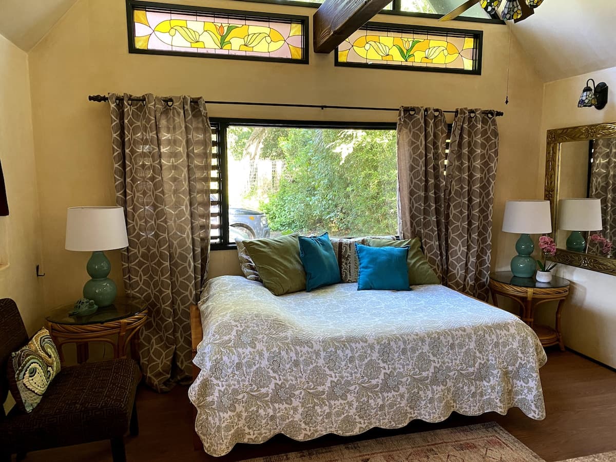 Home in Paia · ★4.75 · 1 bedroom · 2 beds · 1 private bath - Photo 4