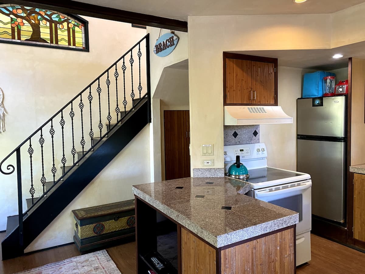 Home in Paia · ★4.75 · 1 bedroom · 2 beds · 1 private bath - Photo 3