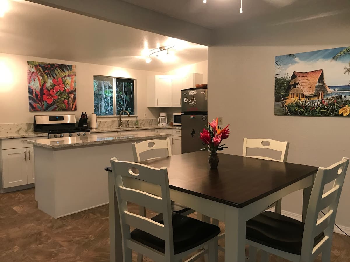Guesthouse in Hana · ★4.76 · 2 bedrooms · 2 beds · 1 bath - Photo 4