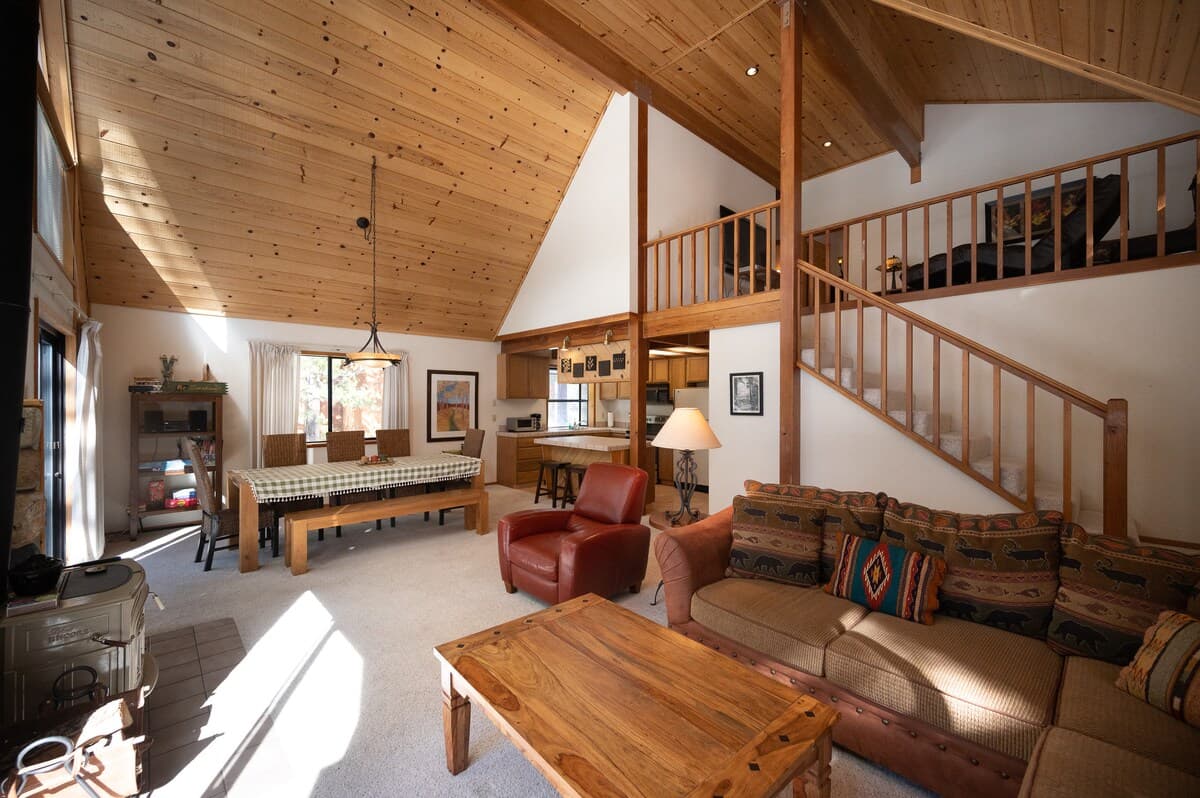 Spacious Tahoe Donner Cabin with Park Views - Photo 2