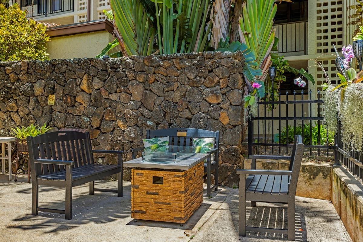Condo in Koloa · ★4.86 · Studio · 1 bed · 1 bath - Photo 4