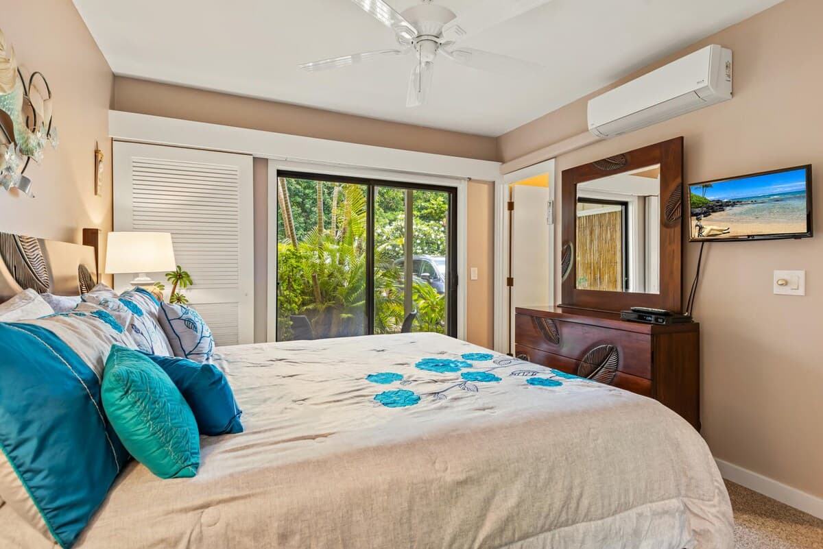 Condo in Koloa · ★4.92 · 2 bedrooms · 3 beds · 2 baths - Photo 4