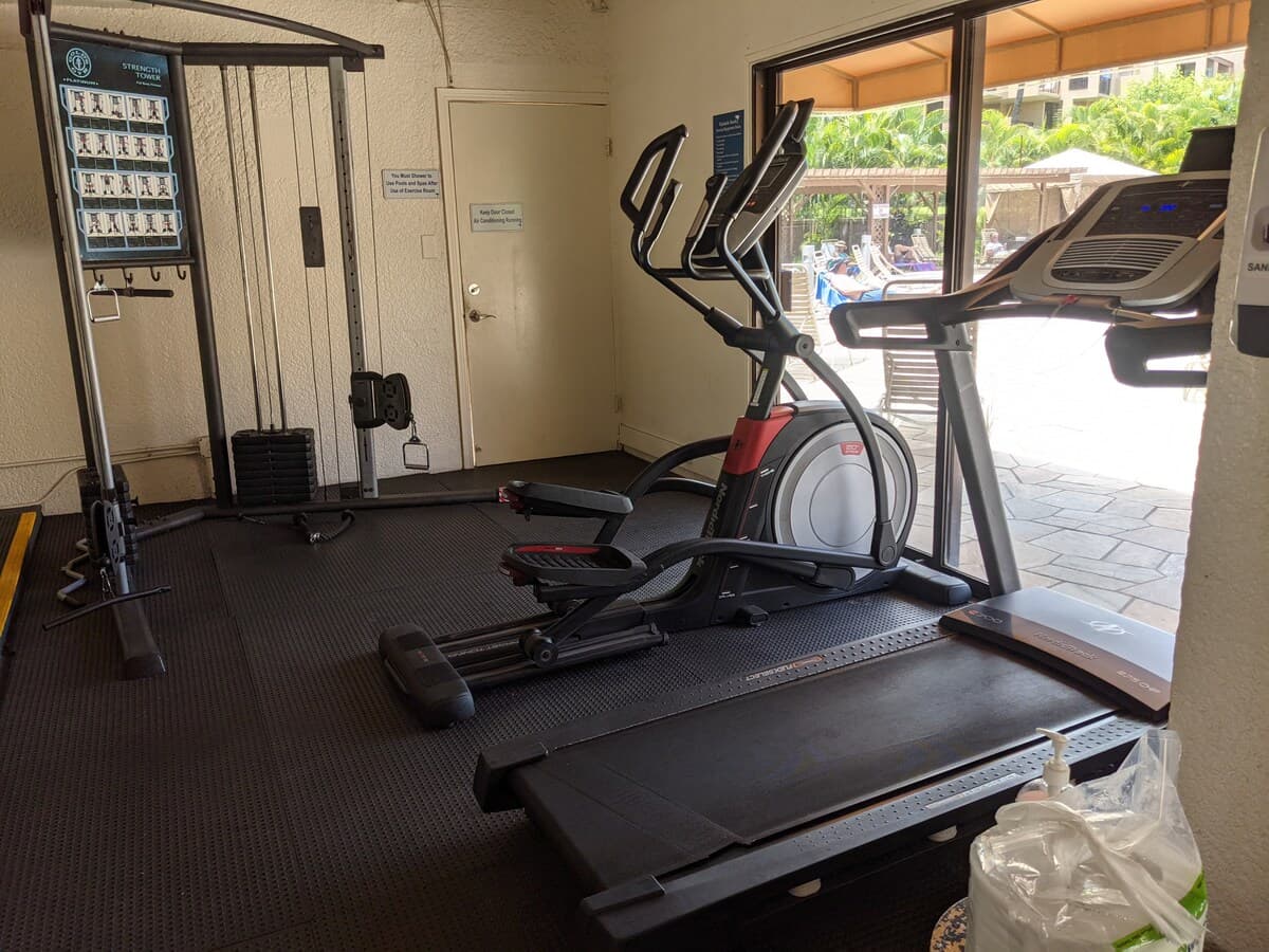 Condo in Kihei · ★4.75 · 1 bedroom · 2 beds · 2 private baths - Photo 5