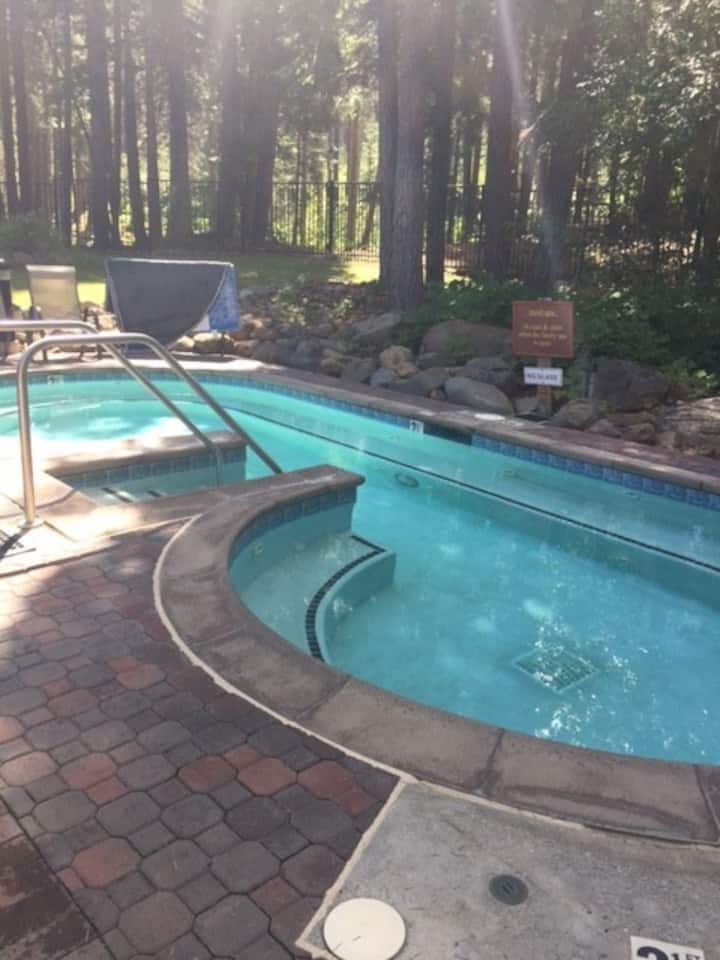 Northstar Condo Walk to Lifts, Pool & Hot Tub - Photo 5