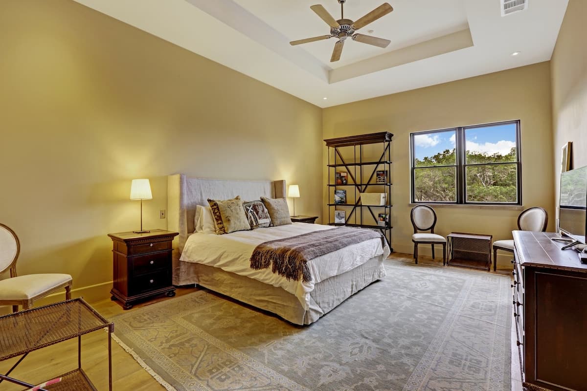 70-Acre Estate with 360 Vineyard Views - Photo 3