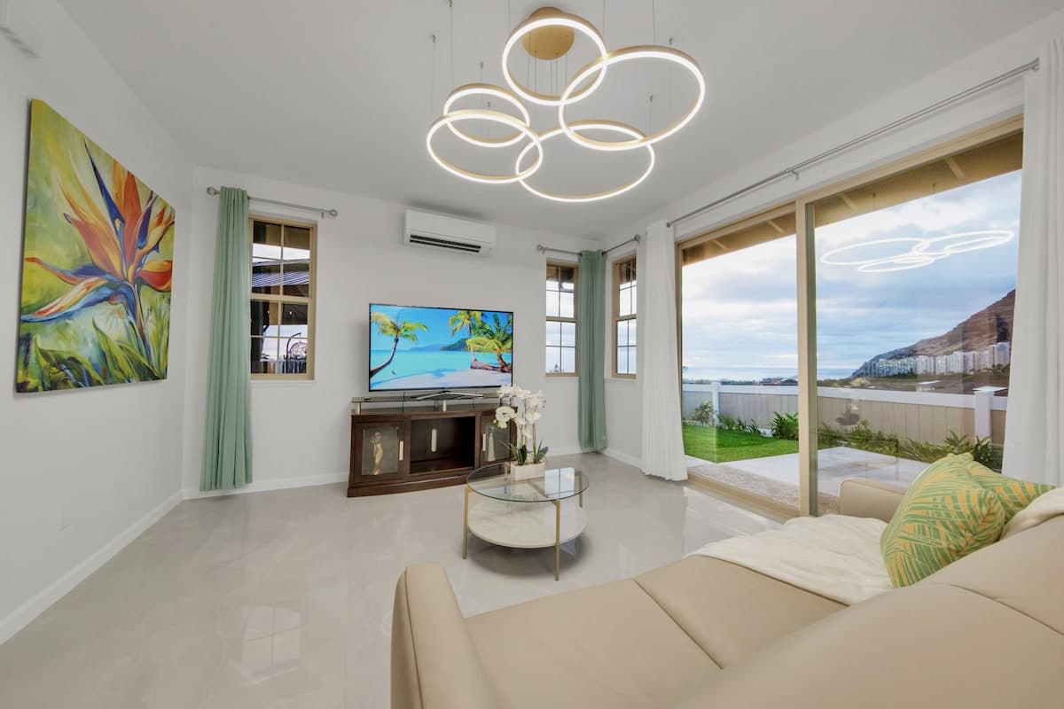 Home in Waianae · ★4.9 · 4 bedrooms · 6 beds · 2.5 private baths - Photo 5